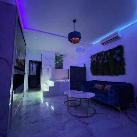 Apartmán Le Blue Aubervilliers Exteriér fotografie