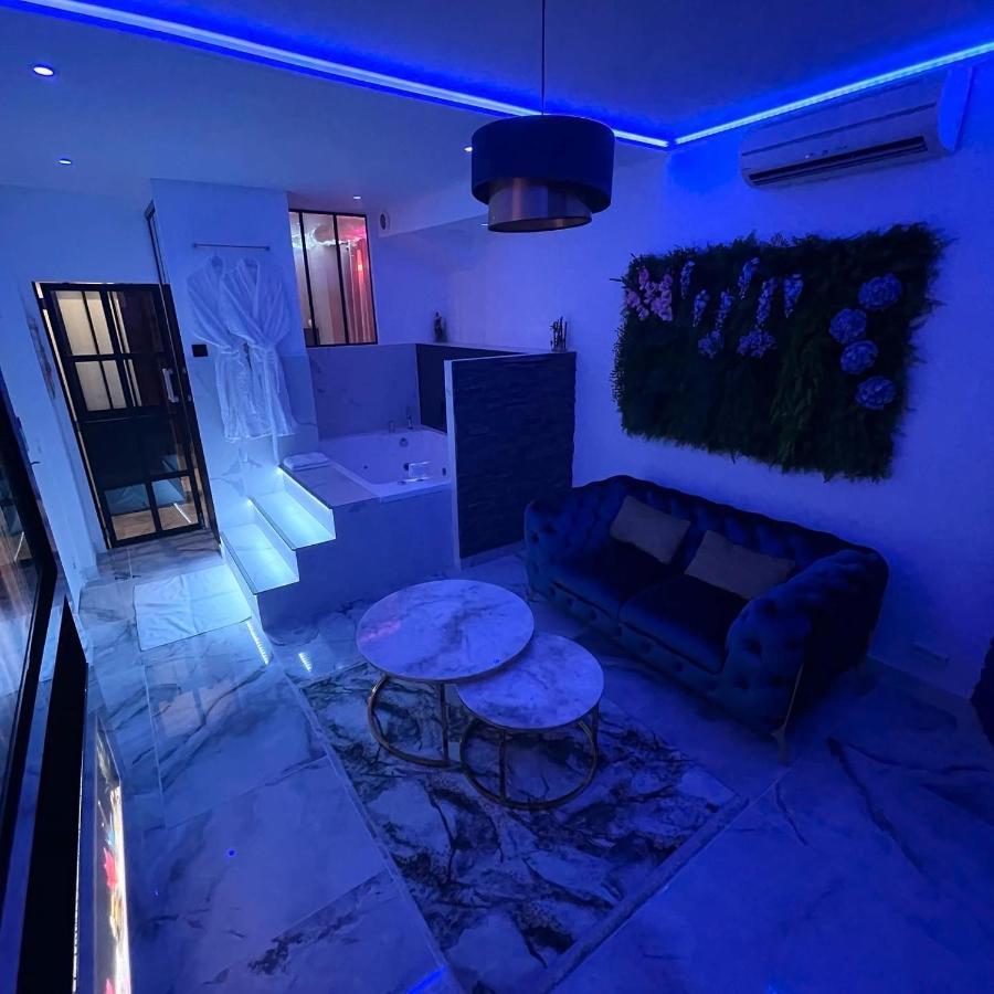 Apartmán Le Blue Aubervilliers Exteriér fotografie