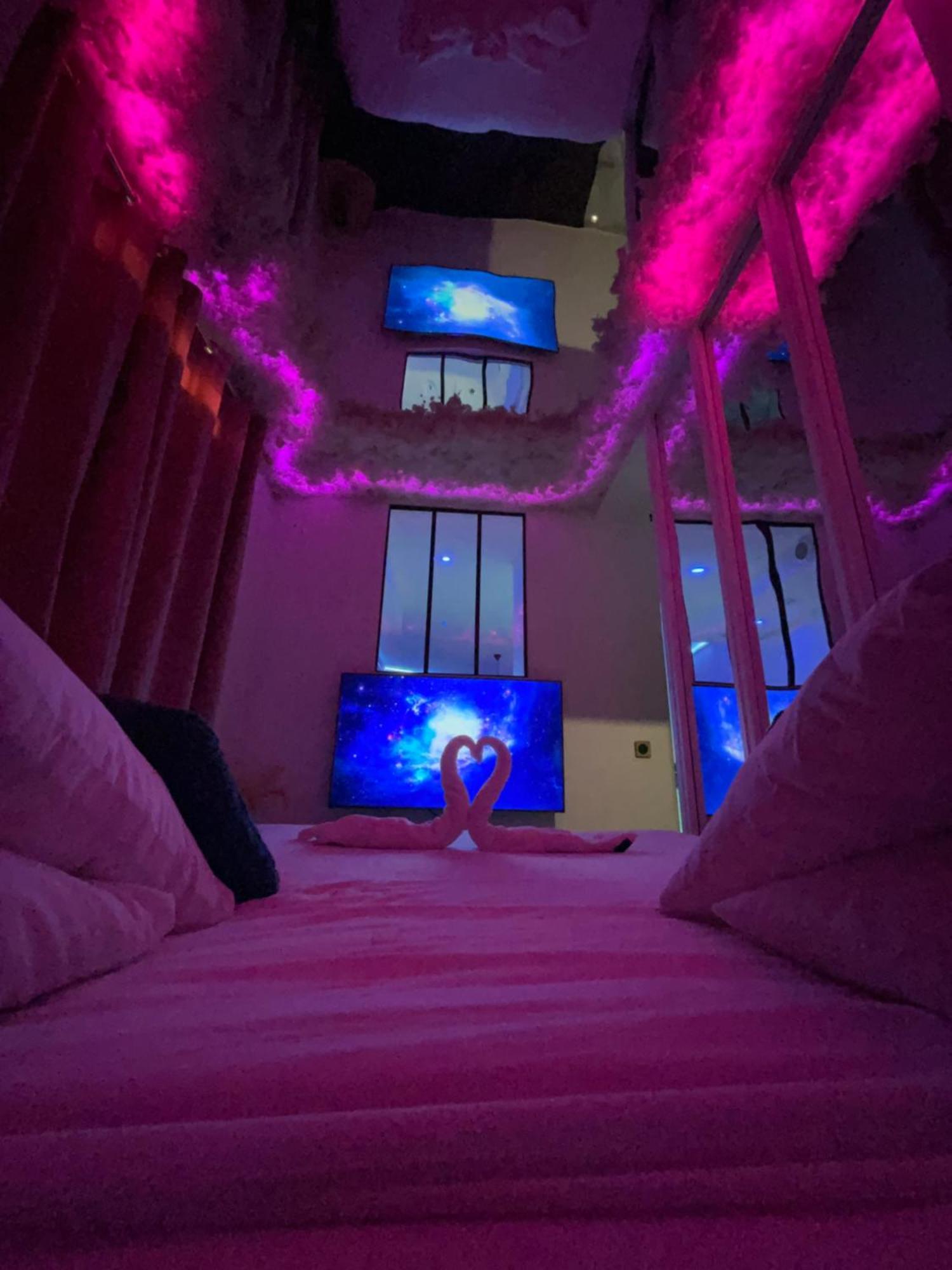 Apartmán Le Blue Aubervilliers Exteriér fotografie